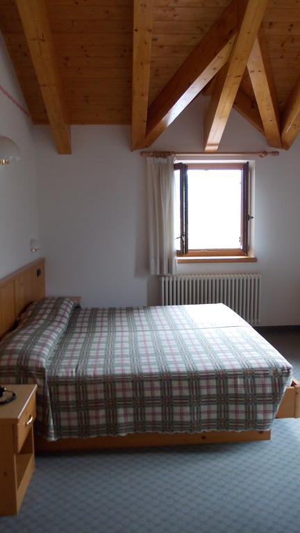 Hotel Melchiori Andalo Pokoj fotografie